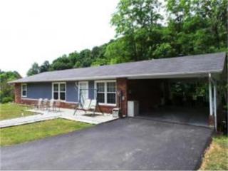 381 Timbertree Branch Rd, Kingsport, TN 37660-7025