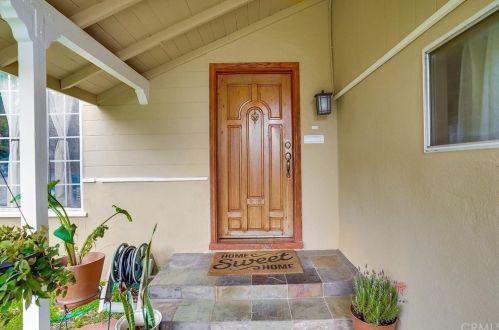 4035 159th St, Lawndale, CA 90260-2722