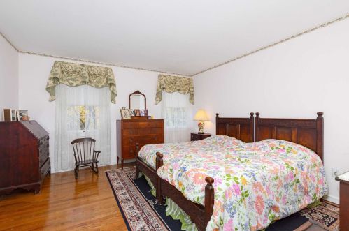 7 Heathbrook Dr, Poughkeepsie NY  12603-4805 exterior