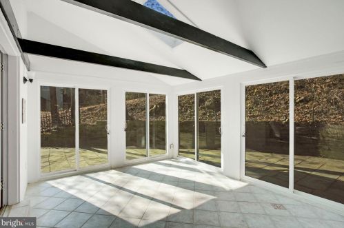 220 Hansell Rd, Newtown Square PA  19073-2509 exterior