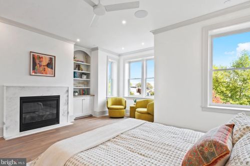 236 11th St, Washington DC  20002-6218 exterior