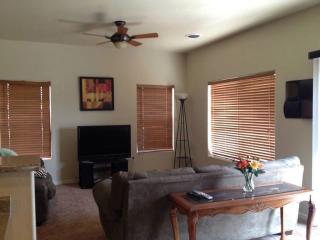 1923 Hollyhock Cir, Farmington NM  87401-2439 exterior