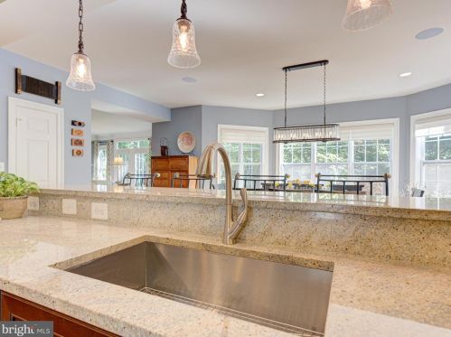 20500 Stone Fox Ct, Leesburg VA 20175-7223 exterior