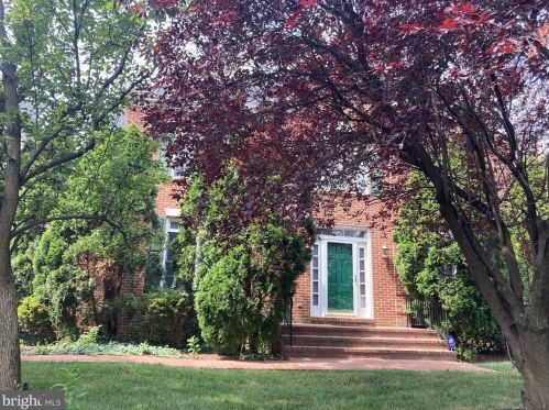 2309 Colonel Lindsay Ct, Falls Church VA  22043-2949 exterior