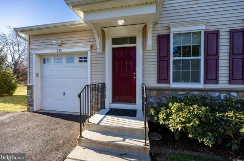 223 7th Ave, Collegeville PA  19426-1905 exterior