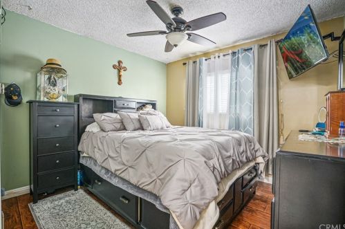 1140 71st Way, Long Beach CA  90805-1032 exterior