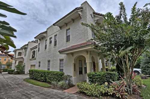 834 Ellwood Ave, Orlando, FL 32804-7251