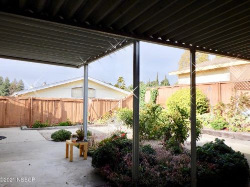 967 White Dove Dr, Santa Maria CA  93455-6302 exterior