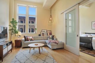 55 Berry St, Brooklyn NY 11249-1947 exterior