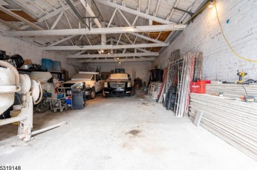 224 Chestnut St, Newark NJ 07105-1576 exterior