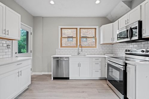 120 James St, Whitaker PA  15120-2714 exterior