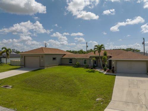 11 13th Pl, Cape Coral, FL 33909-2669