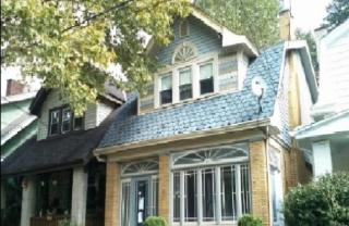 1252 Arkansas Ave, Pittsburgh, PA 15216-2604