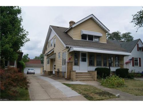 6618 Thornton Dr, Cleveland OH  44129-4140 exterior