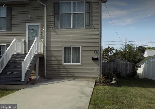 66 Prince St, Littlestown, PA 17340-1323