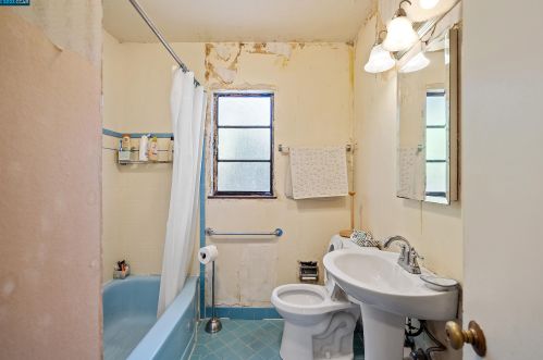 329 Glorietta Blvd, Orinda CA  94563-3242 exterior