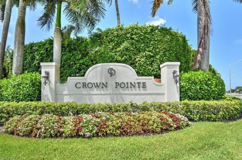 1715 Reuven Cir, Naples, FL 34112-3692