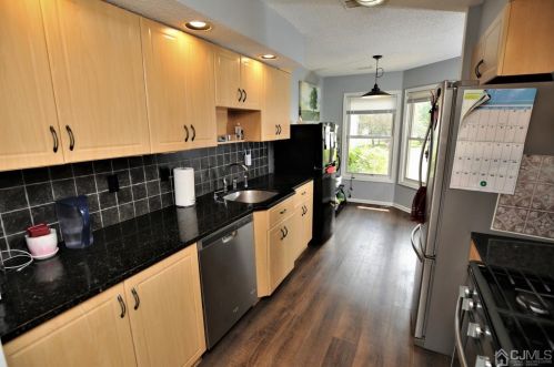 101 Van Liew Ct, East Brunswick NJ  08816-5695 exterior