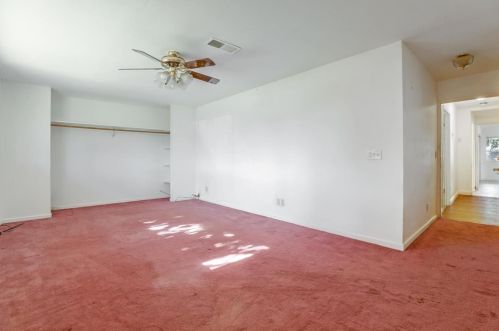 1670 Hillcrest Rd, Hollister CA  95023-5205 exterior