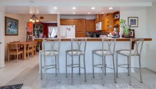 124 Southern Rd, El Cajon CA  92020-2741 exterior