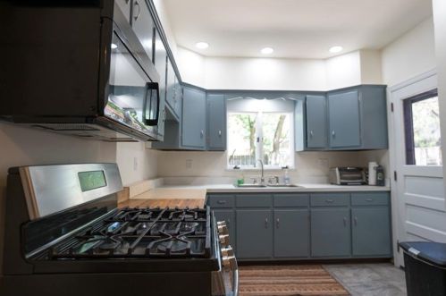 5621 Jackson St, Pittsburgh PA  15206-1521 exterior