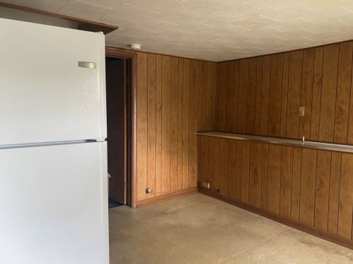 821 10th Ave, Whitaker PA  15120-1924 exterior