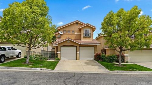 27629 Primrose Ln, Santa Clarita, CA 91384-3789