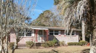 8834 Camphor Dr, Jacksonville, FL 32208-2053