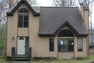 163 Withywindle Way, Bushkill, PA 18371-9488