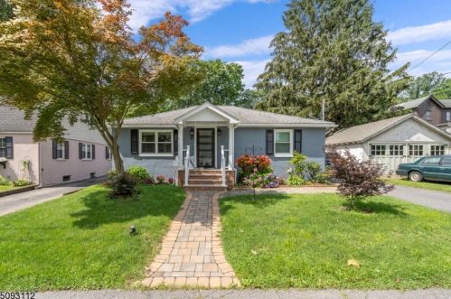 510 Monroe St, Hackettstown NJ  07840-2122 exterior
