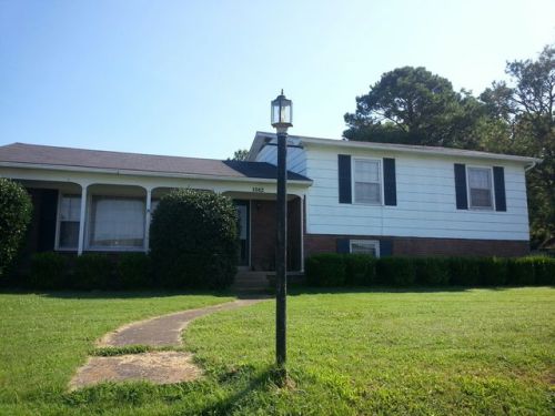 1562 Court St, Dyersburg, TN 38024-5141