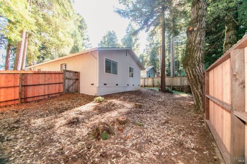 24150 Birch Pl, Willits CA  95490-9509 exterior