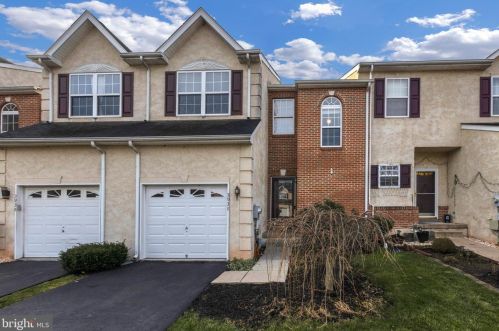 3938 Palmer Ct, Collegeville, PA 19426-4811