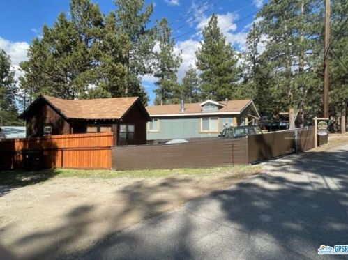 407 Garrick Way, Big Bear City CA  92314-8967 exterior
