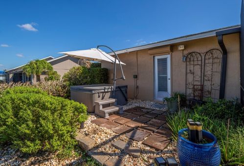 3708 1st Pl, Cape Coral, FL 33904-4823