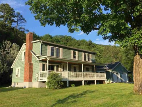 8 Mclaughlin Dr, Barre, VT 05641-9023