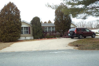 44 Lear Dr, Coventry, RI 02816-4014