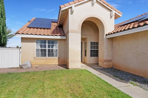 13262 Spring Way, Victorville CA  92392-6805 exterior