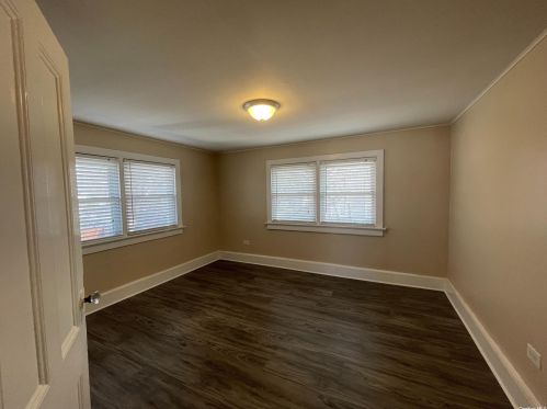 289 Higbie Ln, West Islip NY  11795-2823 exterior