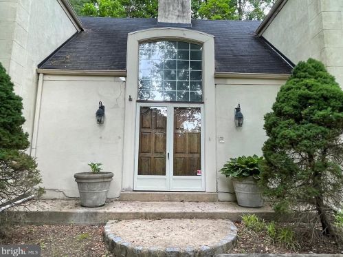 220 Hansell Rd, Newtown Square PA  19073-2509 exterior