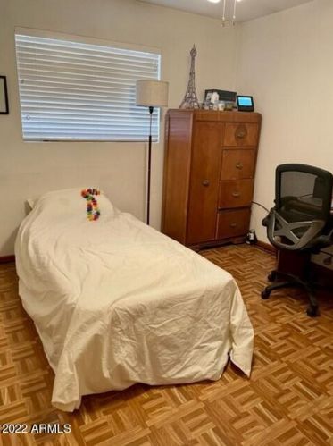 5737 38 Ave, Phoenix AZ 85053-3755 exterior