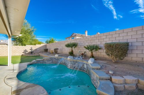 40340 Taranto Ct, Indio, CA 92203-3810