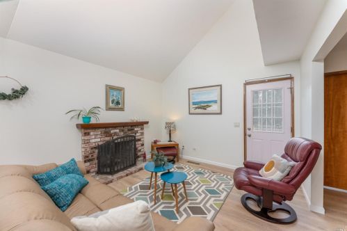 1533 Yardley St, Santa Rosa CA 95403-2397 exterior