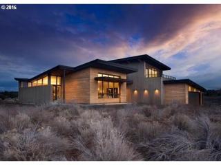 61518 Skene Trl, Bend OR  97702-3553 exterior