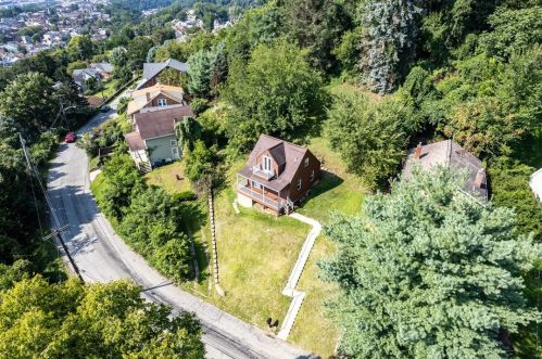 2133 Beckert Ave, Pittsburgh PA 15212-1408 exterior