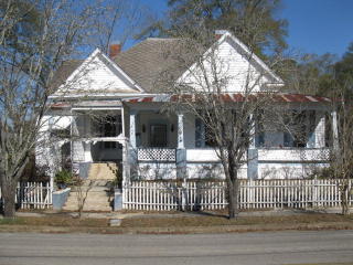 305 College St, Andalusia, AL 36420-3246