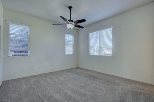 6384 Laguna Mirage Ln, Elk Grove CA  95758-5461 exterior