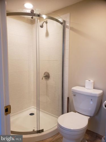 5151 C St, Philadelphia PA 19120-3621 exterior