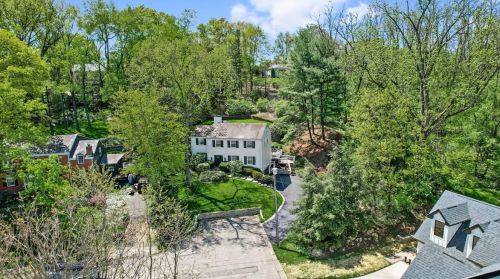 783 Pinetree Rd, Pittsburgh, PA 15243-1043