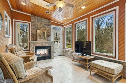 4 Newlin Way, Glen Mills PA  19342-1259 exterior